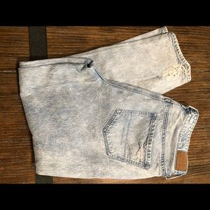 American Eagle Hi-Rise Tomgirl Crop